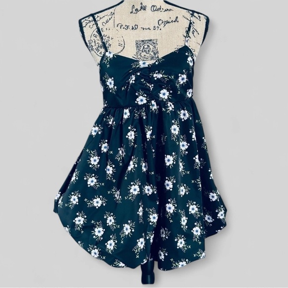 Free People-In a Bubble Mini Dress-size Small NWT-retail $128 - Picture 6 of 11